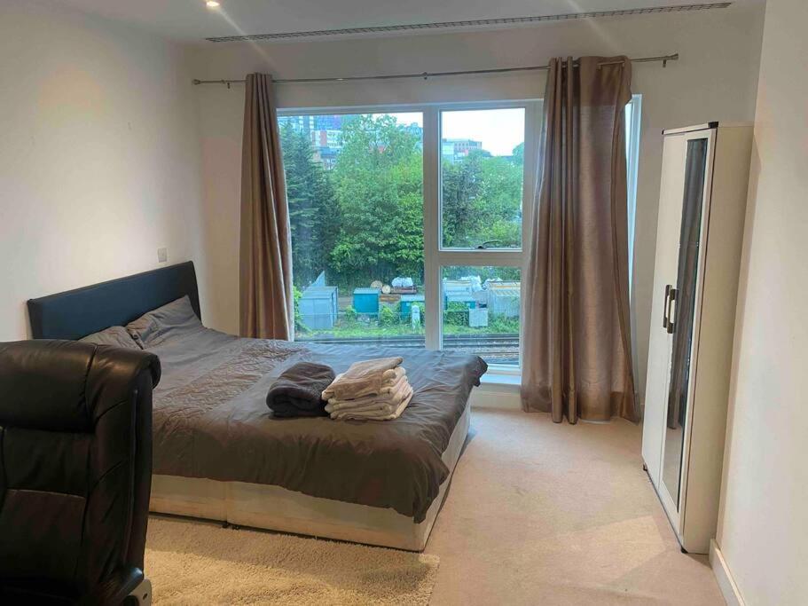 Luxury 2 Bed Ensuite 2 Bathroom Apartment East Croydon South Norwood Exterior photo