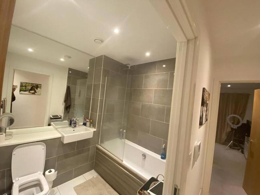 Luxury 2 Bed Ensuite 2 Bathroom Apartment East Croydon South Norwood Exterior photo